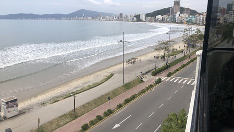 GREAT THREE BEDROOMS IN FRONT OF THE SEA