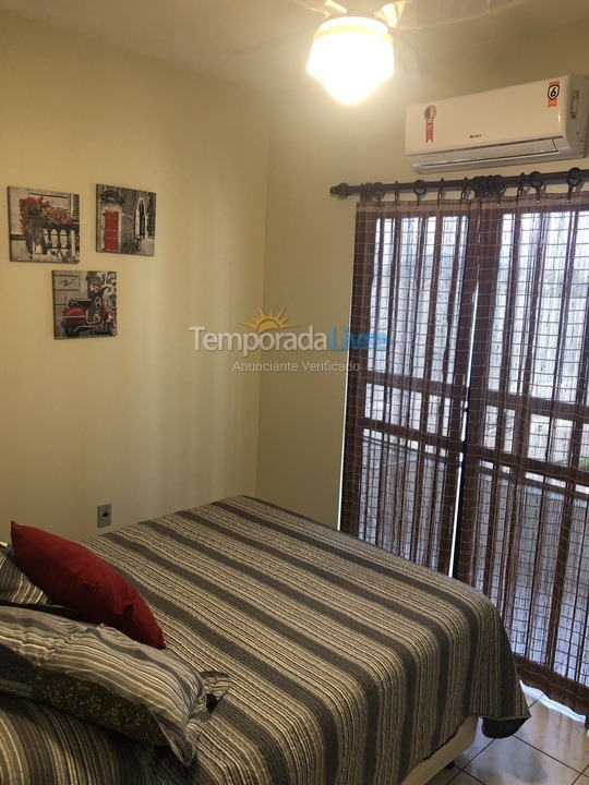 Apartment for vacation rental in Itapema (Centro)