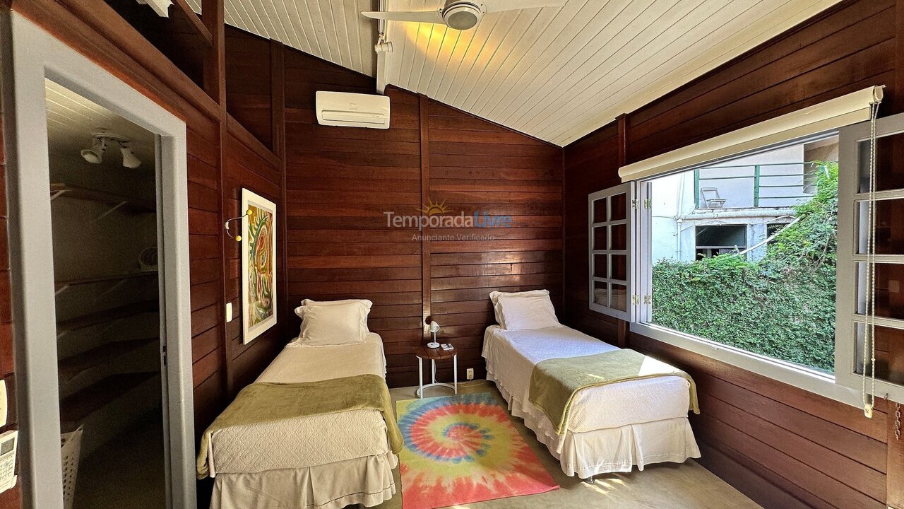 House for vacation rental in Rio de Janeiro (Joá)