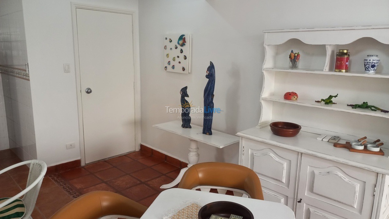 Apartamento para aluguel de temporada em Guarujá (Enseada)