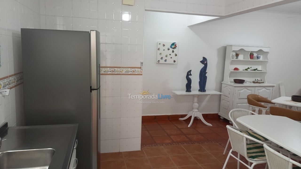 Apartamento para aluguel de temporada em Guarujá (Enseada)
