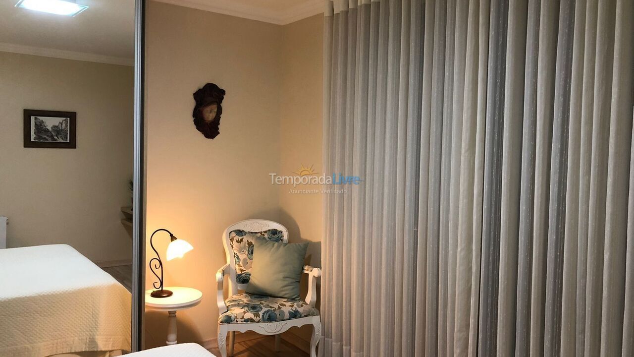 Apartamento para alquiler de vacaciones em Gramado (Centro)