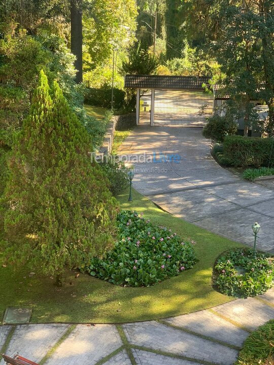 Apartment for vacation rental in Campos do Jordão (Capivari)