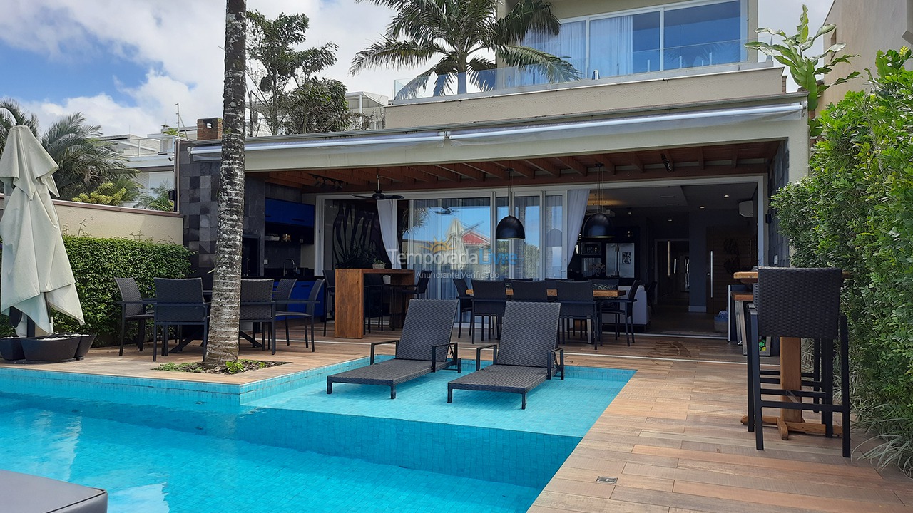 Casa para aluguel de temporada em São Sebastião (Juquehy)