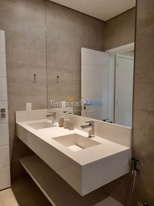 Casa para aluguel de temporada em São Sebastião (Juquehy)