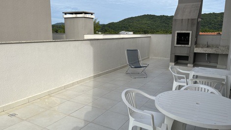 Apartment with terrace and pool for 4 people in Praia de Mariscal