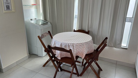 Apartment with terrace and pool for 4 people in Praia de Mariscal