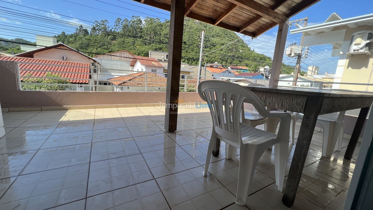 Apartment for vacation rental in Bombinhas (Canto Grande)