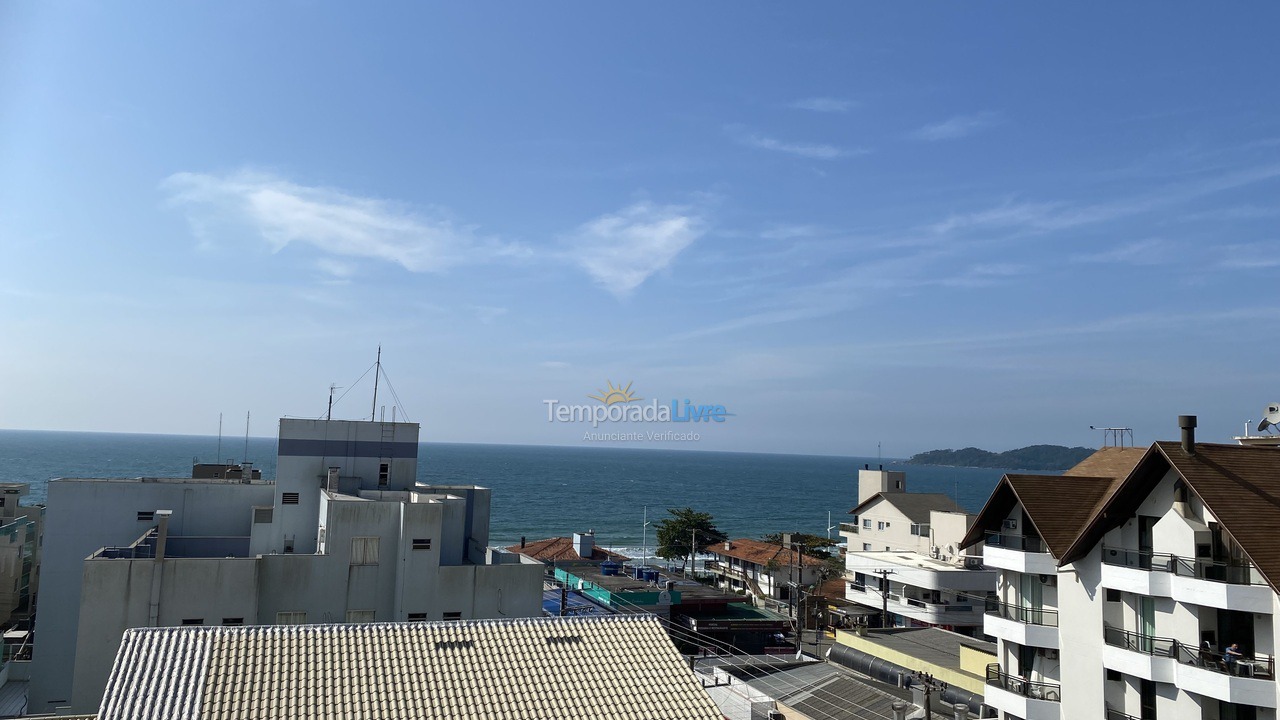 Apartment for vacation rental in Bombinhas (Praia de Bombas)