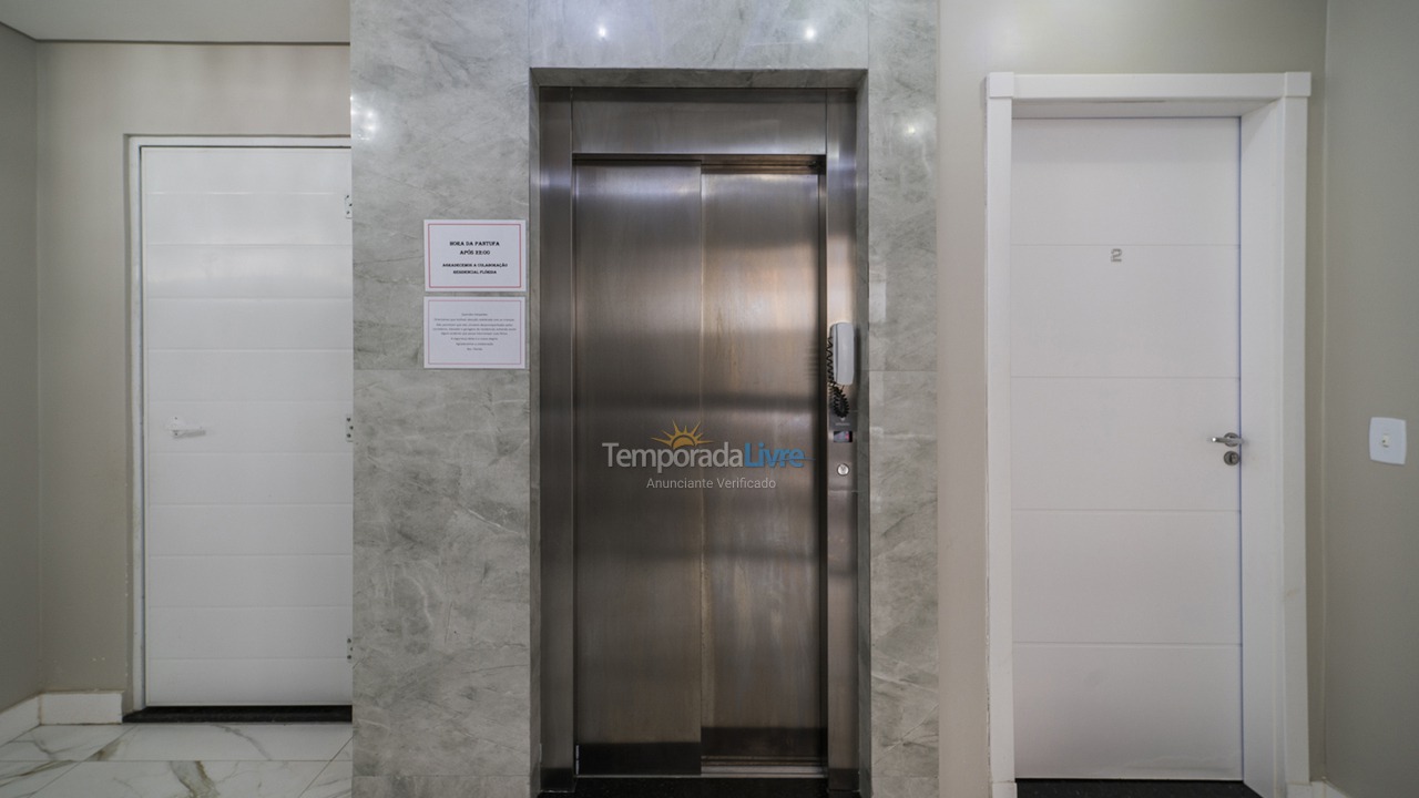 Casa para aluguel de temporada em Bombinhas (Canto Grande)