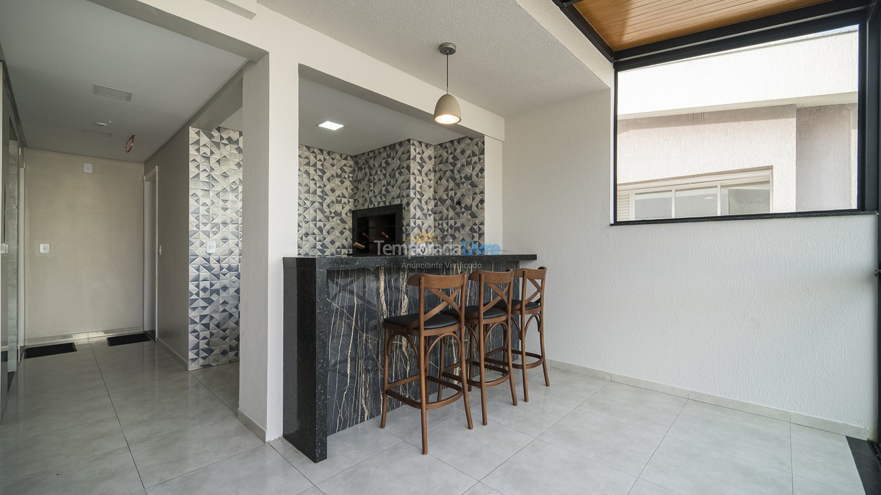 Casa para aluguel de temporada em Bombinhas (Canto Grande)