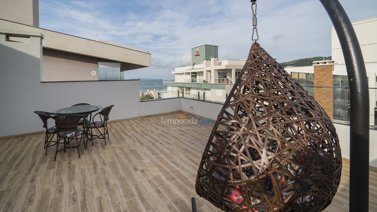 Casa para aluguel de temporada em Bombinhas (Canto Grande)