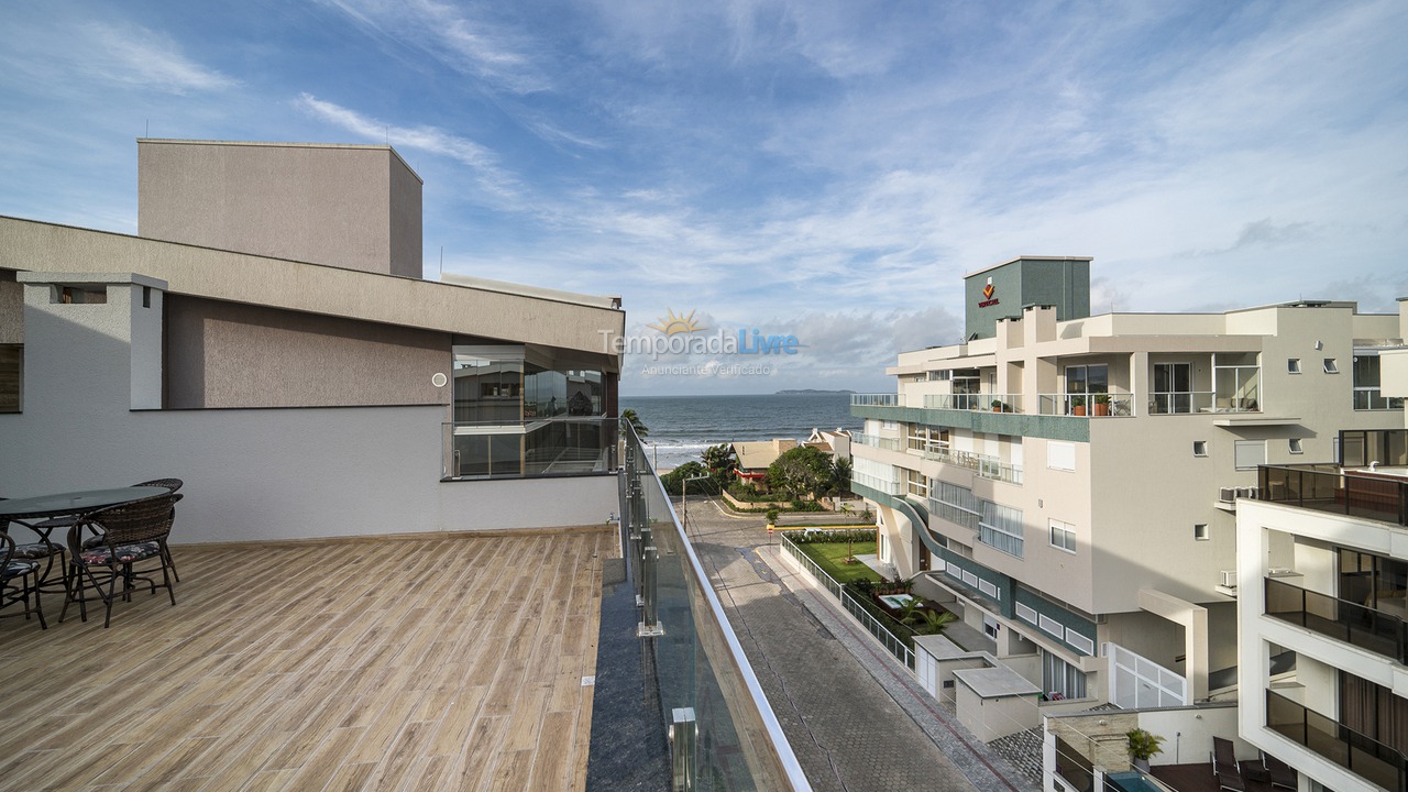 Casa para aluguel de temporada em Bombinhas (Canto Grande)