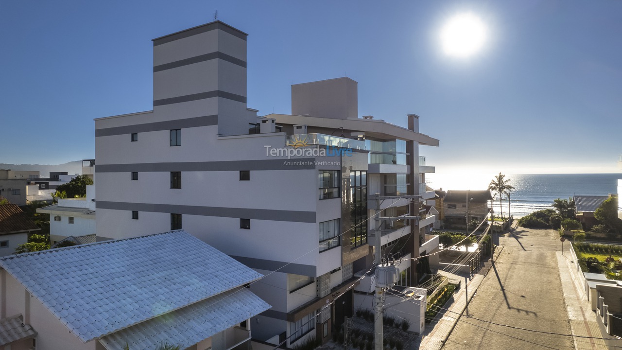 Casa para aluguel de temporada em Bombinhas (Canto Grande)