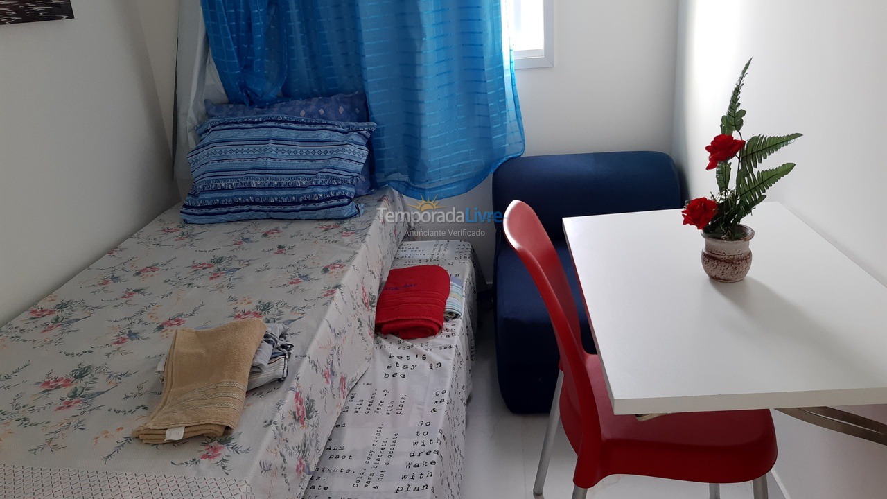 Apartamento para aluguel de temporada em Fortaleza (Maraponga)