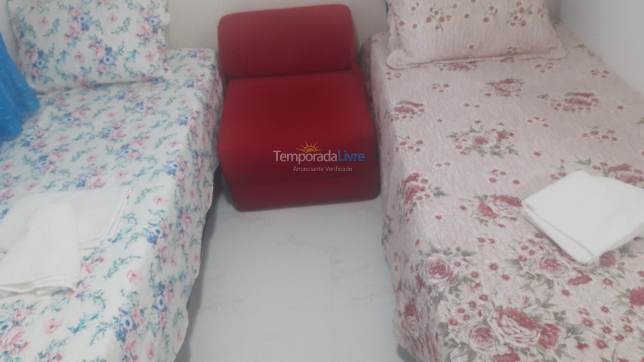 Apartamento para aluguel de temporada em Fortaleza (Maraponga)