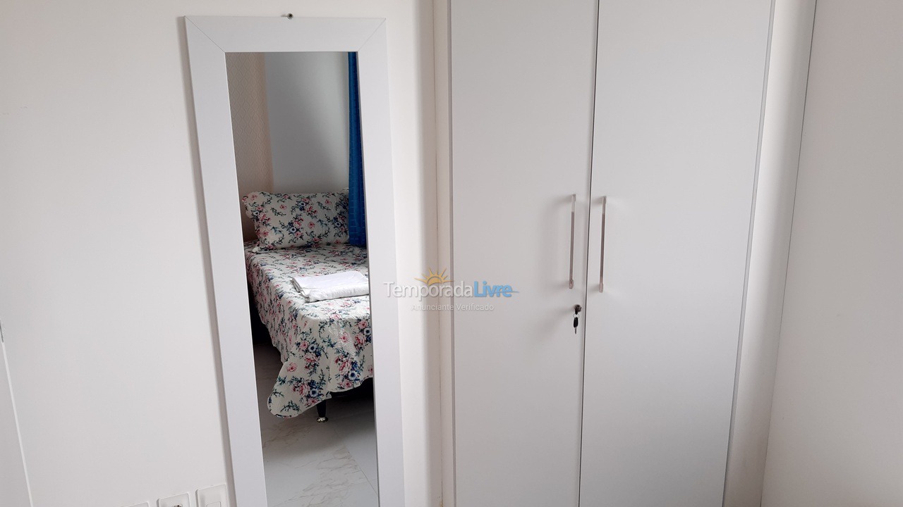 Apartamento para aluguel de temporada em Fortaleza (Maraponga)