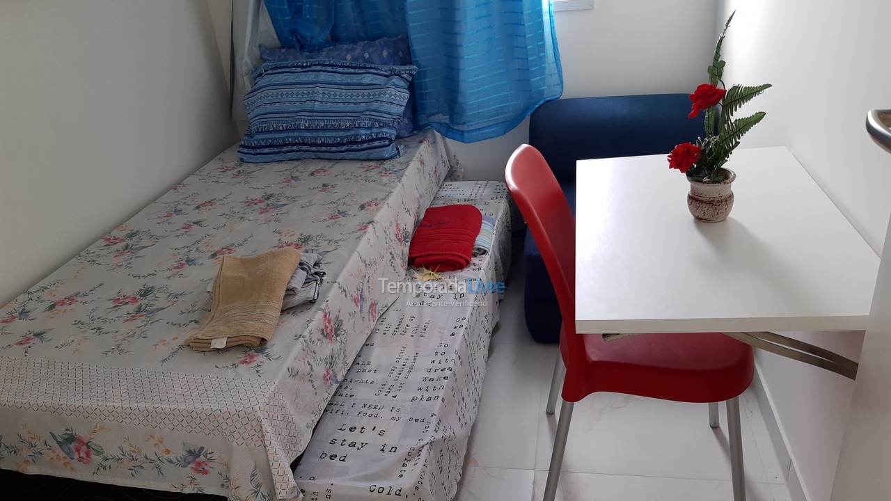 Apartamento para aluguel de temporada em Fortaleza (Maraponga)