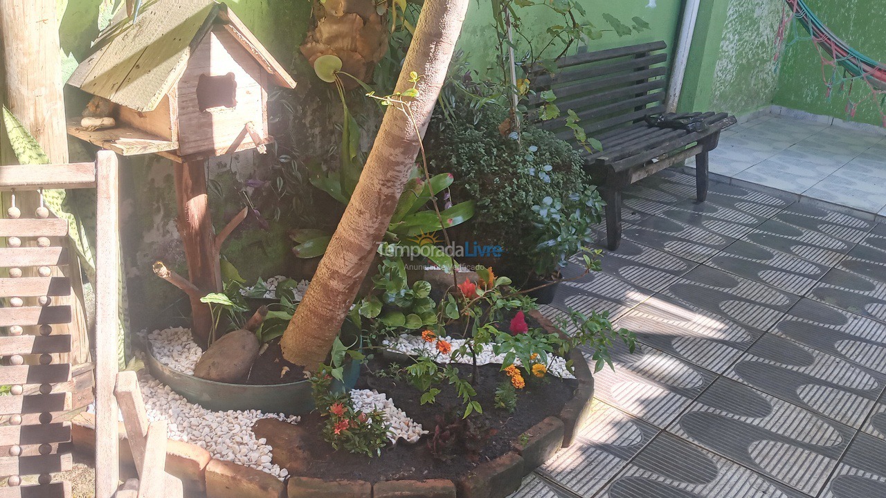 Casa para aluguel de temporada em Ubatuba (Pereque Açu)