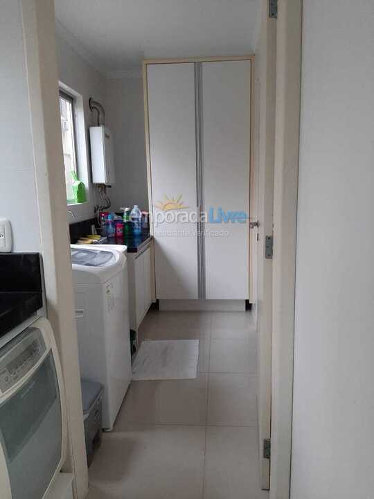 Apartamento para aluguel de temporada em Balneário Camboriú (Praia Central)