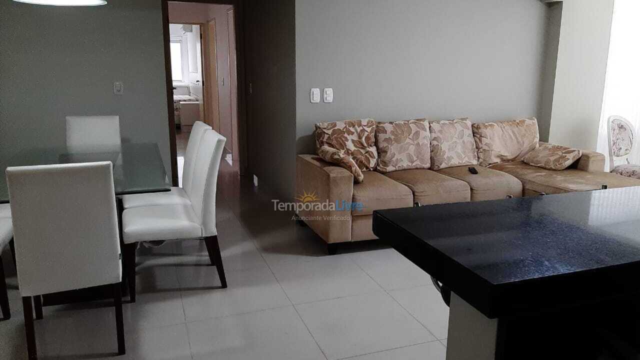 Apartamento para aluguel de temporada em Balneário Camboriú (Praia Central)