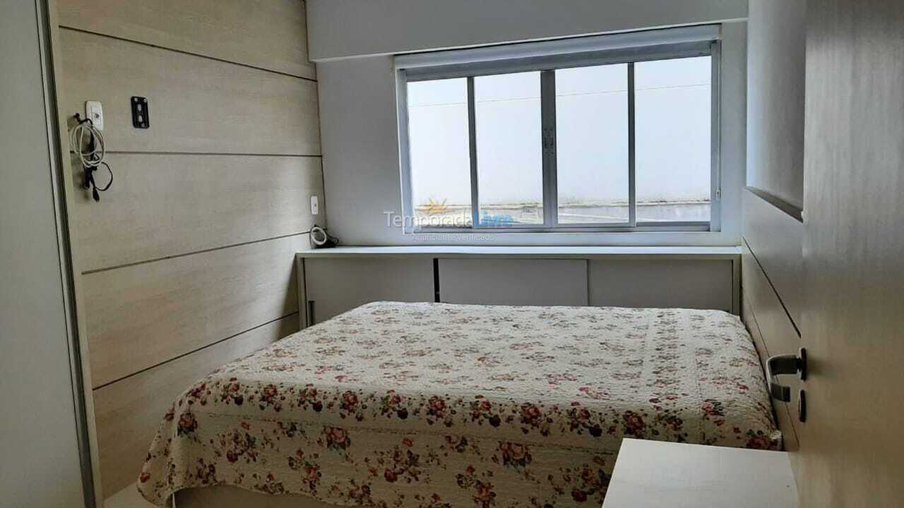 Apartamento para aluguel de temporada em Balneário Camboriú (Praia Central)