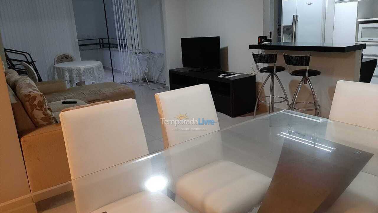 Apartamento para aluguel de temporada em Balneário Camboriú (Praia Central)