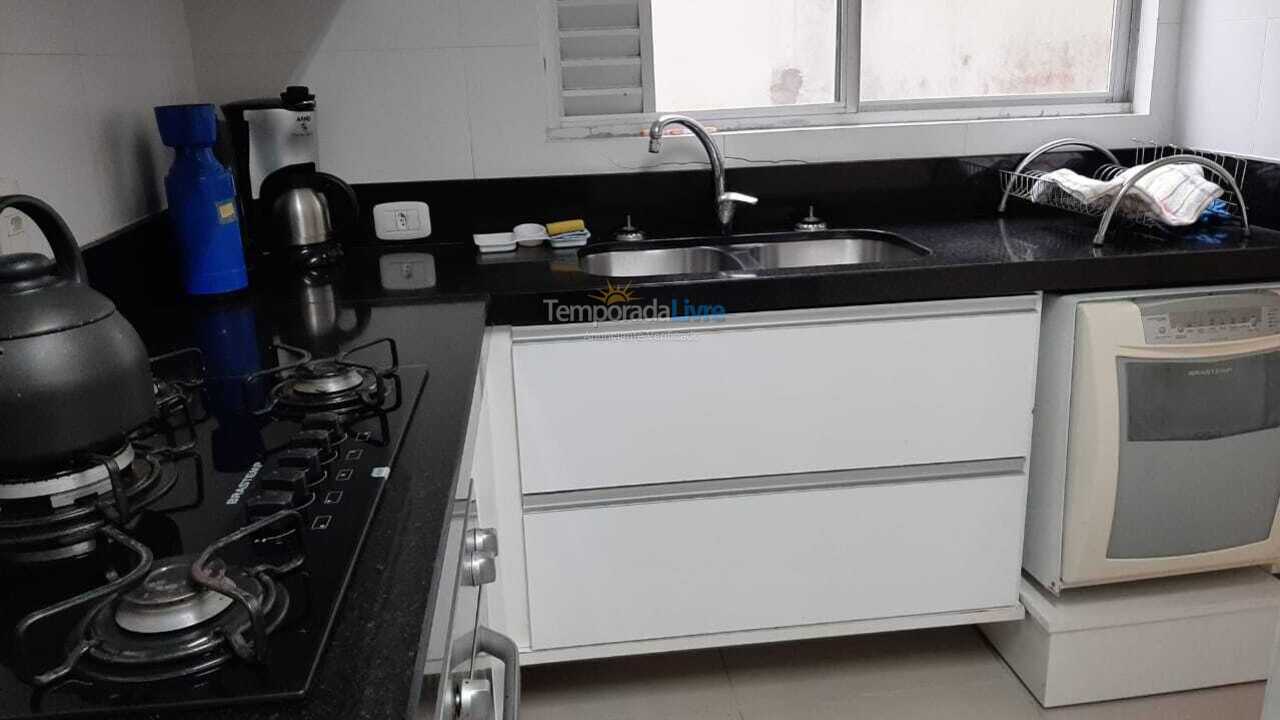 Apartamento para aluguel de temporada em Balneário Camboriú (Praia Central)