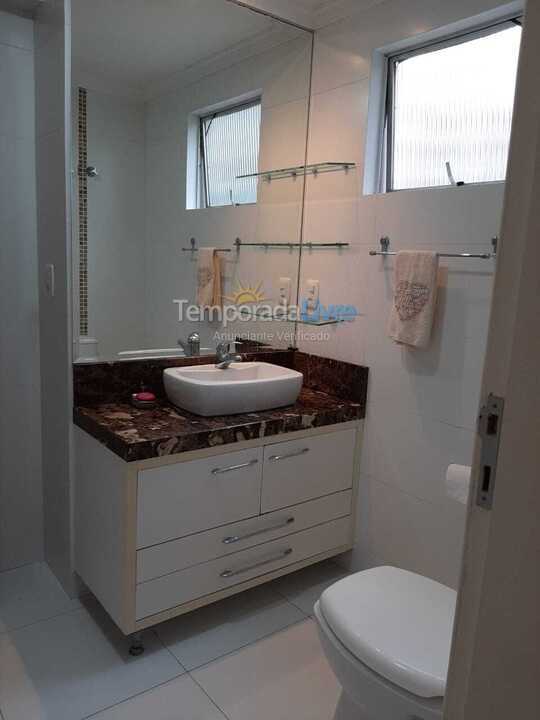 Apartamento para aluguel de temporada em Balneário Camboriú (Praia Central)