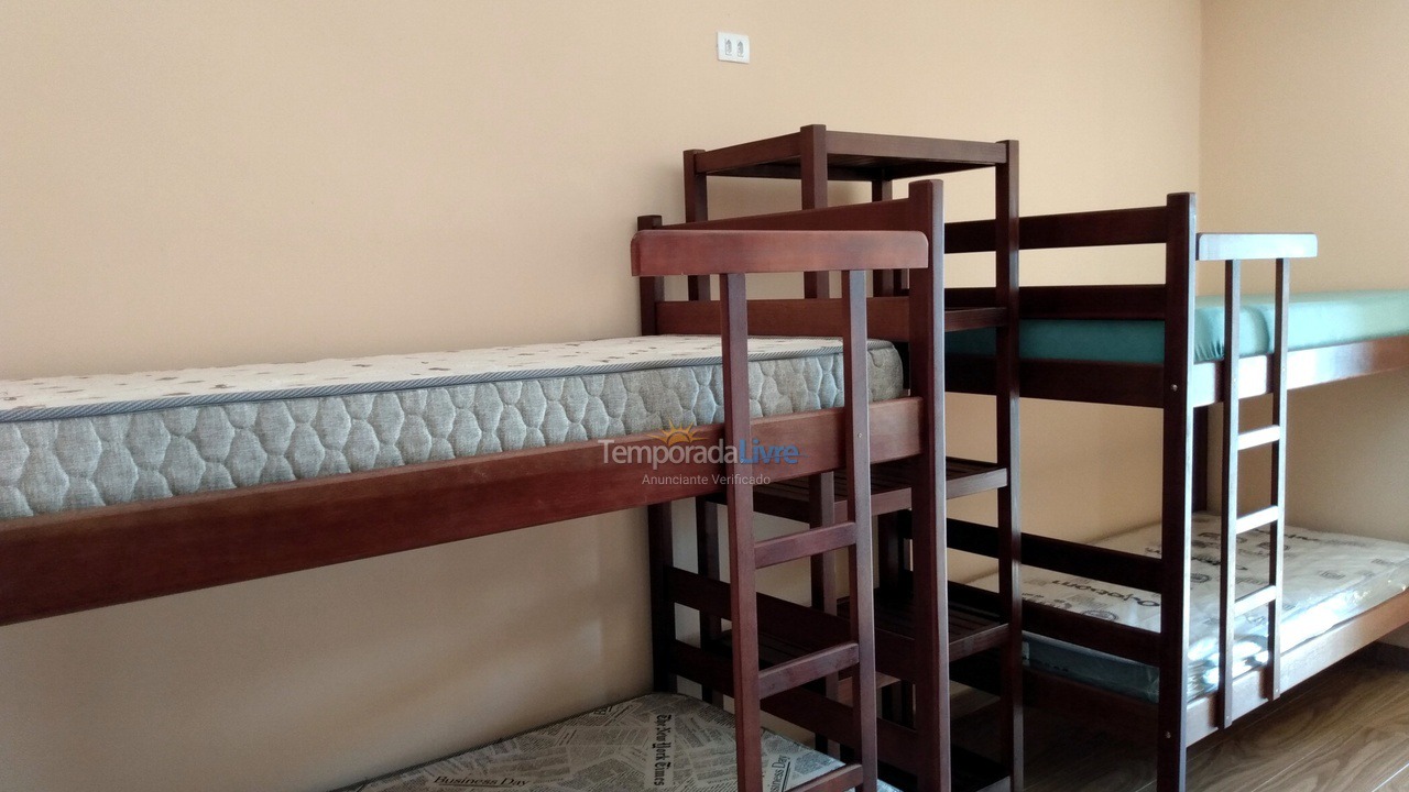 Casa para alquiler de vacaciones em Guaratuba (Nereidas)