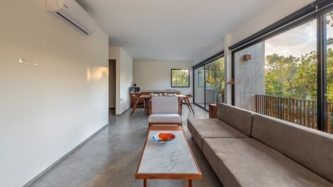 2 BR | Great location | natural lightning