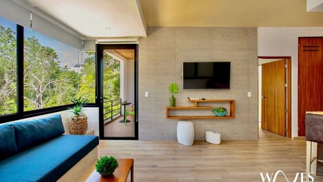 1 Go. | Great Location | Spacious | rooftop pool