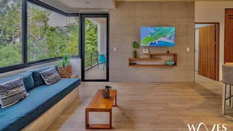 1 Go. | Great Location | Spacious | rooftop pool