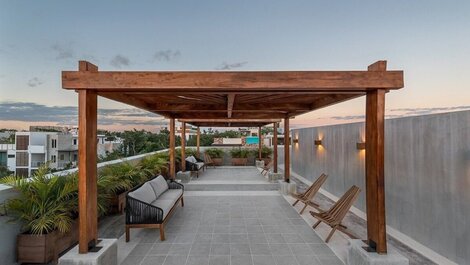 2 BR | Great location | natural lightning