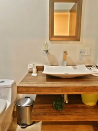 1 BR. | Spacious | Great Location | rooftop pool