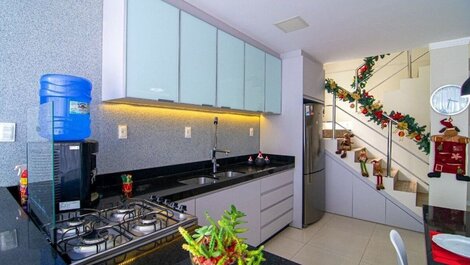 Casa con piscina a 15 minutos del Parque Beto Carreiro y 300m de la playa