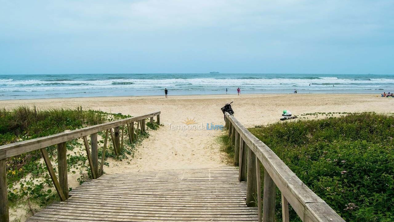 Casa para aluguel de temporada em Navegantes (Meia Praia)