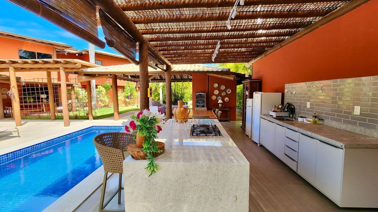 Casa para aluguel de temporada em Mata de São João (Imbassaí)