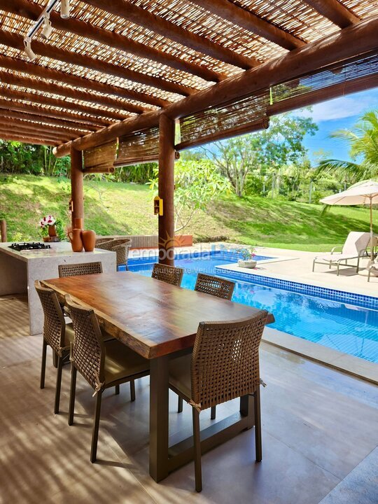 Casa para aluguel de temporada em Mata de São João (Imbassaí)