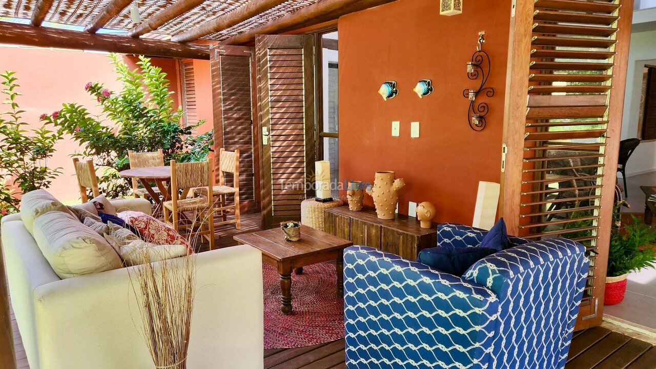 Casa para aluguel de temporada em Mata de São João (Imbassaí)