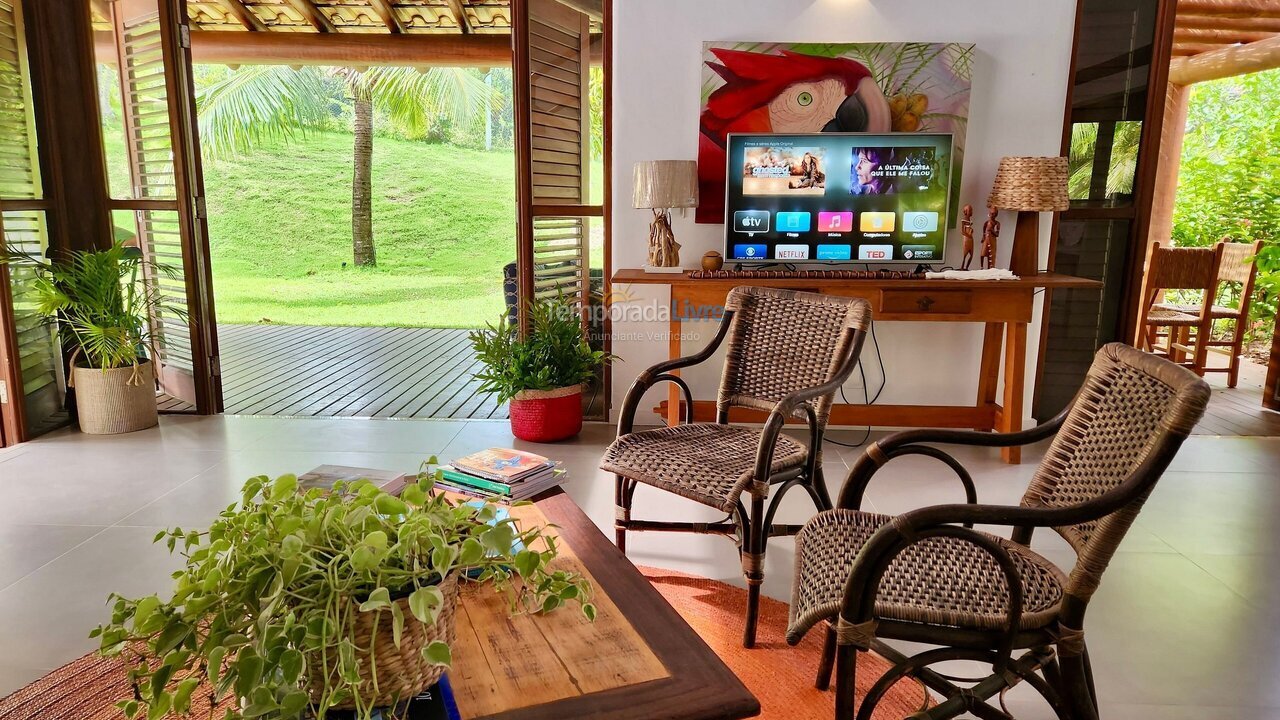 Casa para aluguel de temporada em Mata de São João (Imbassaí)