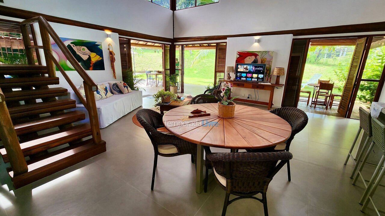 Casa para aluguel de temporada em Mata de São João (Imbassaí)