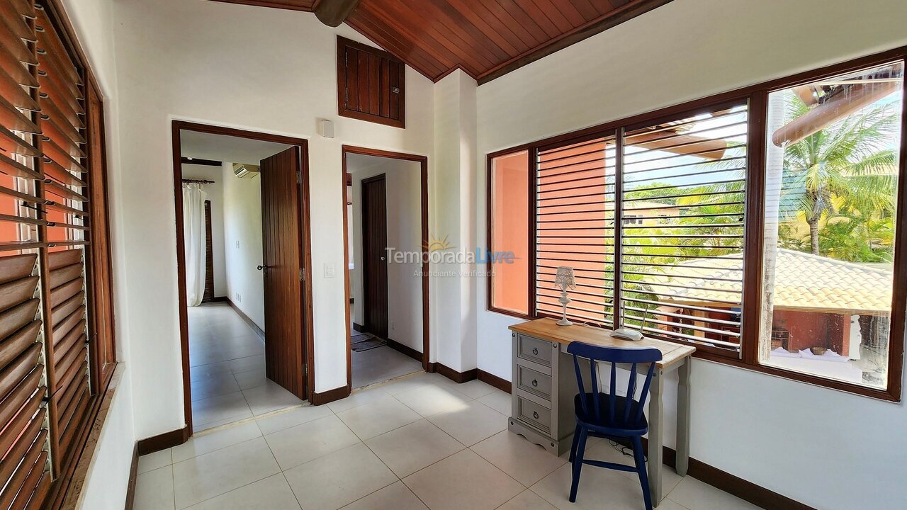 Casa para aluguel de temporada em Mata de São João (Imbassaí)