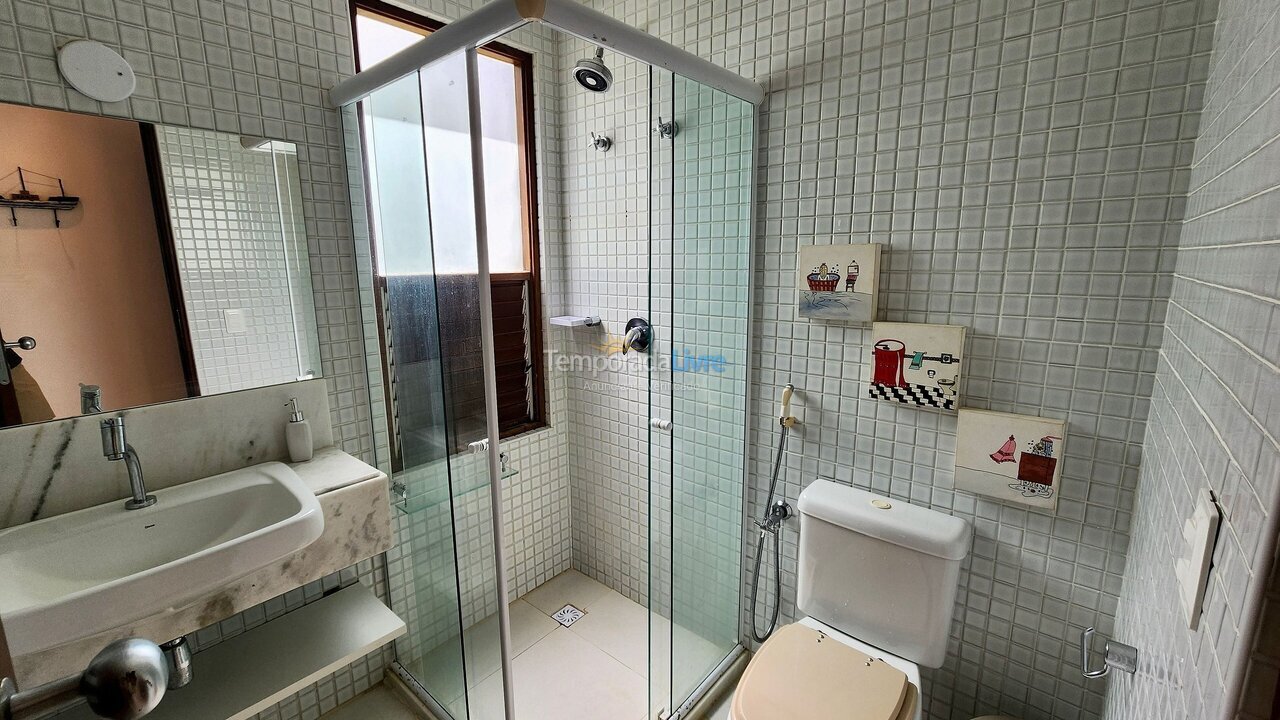 Casa para aluguel de temporada em Mata de São João (Imbassaí)