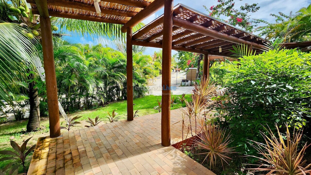 Casa para aluguel de temporada em Mata de São João (Imbassaí)