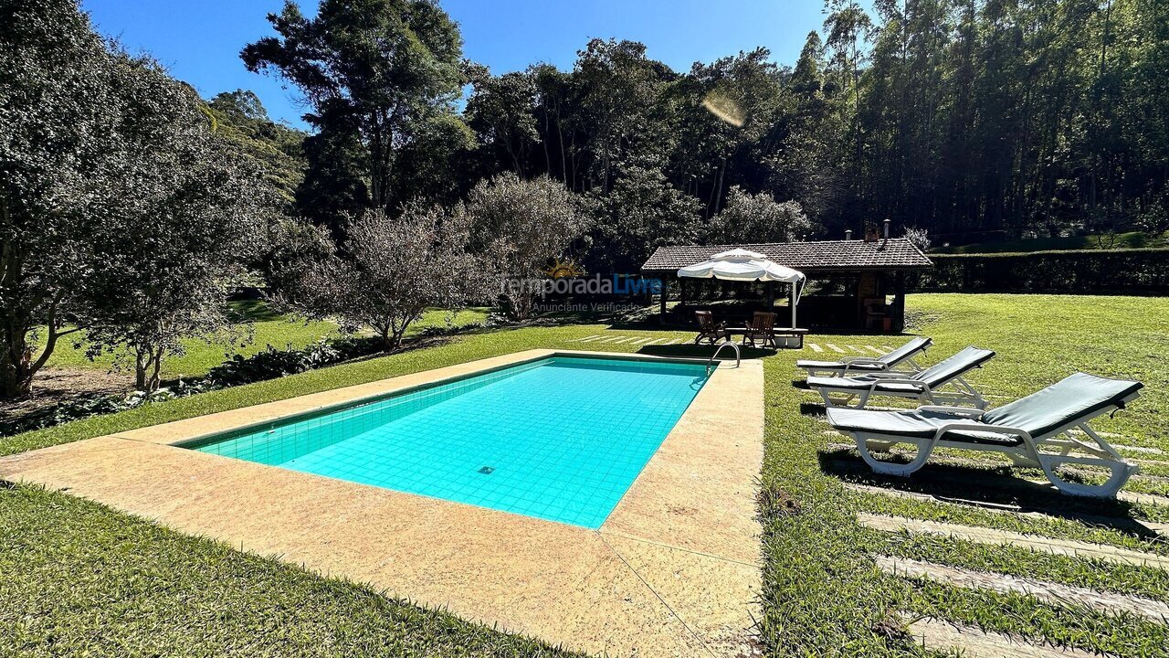 Casa para alquiler de vacaciones em Teresópolis (Santa Rita)