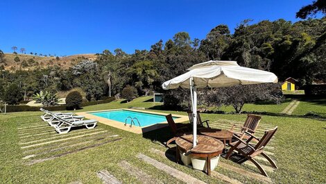 LUXOBRASIL #SE11 Casa Pitangas Teresópolis 05 Dormitorios Alquiler...