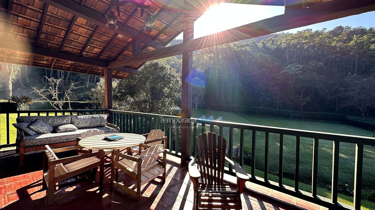 Casa para alquiler de vacaciones em Teresópolis (Santa Rita)
