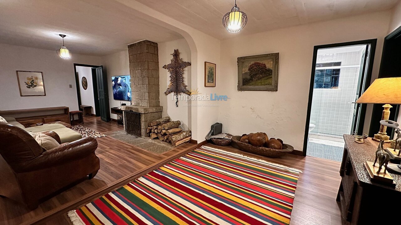 Casa para alquiler de vacaciones em Teresópolis (Santa Rita)
