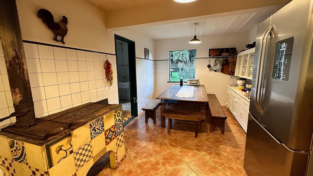 Casa para alquiler de vacaciones em Teresópolis (Santa Rita)